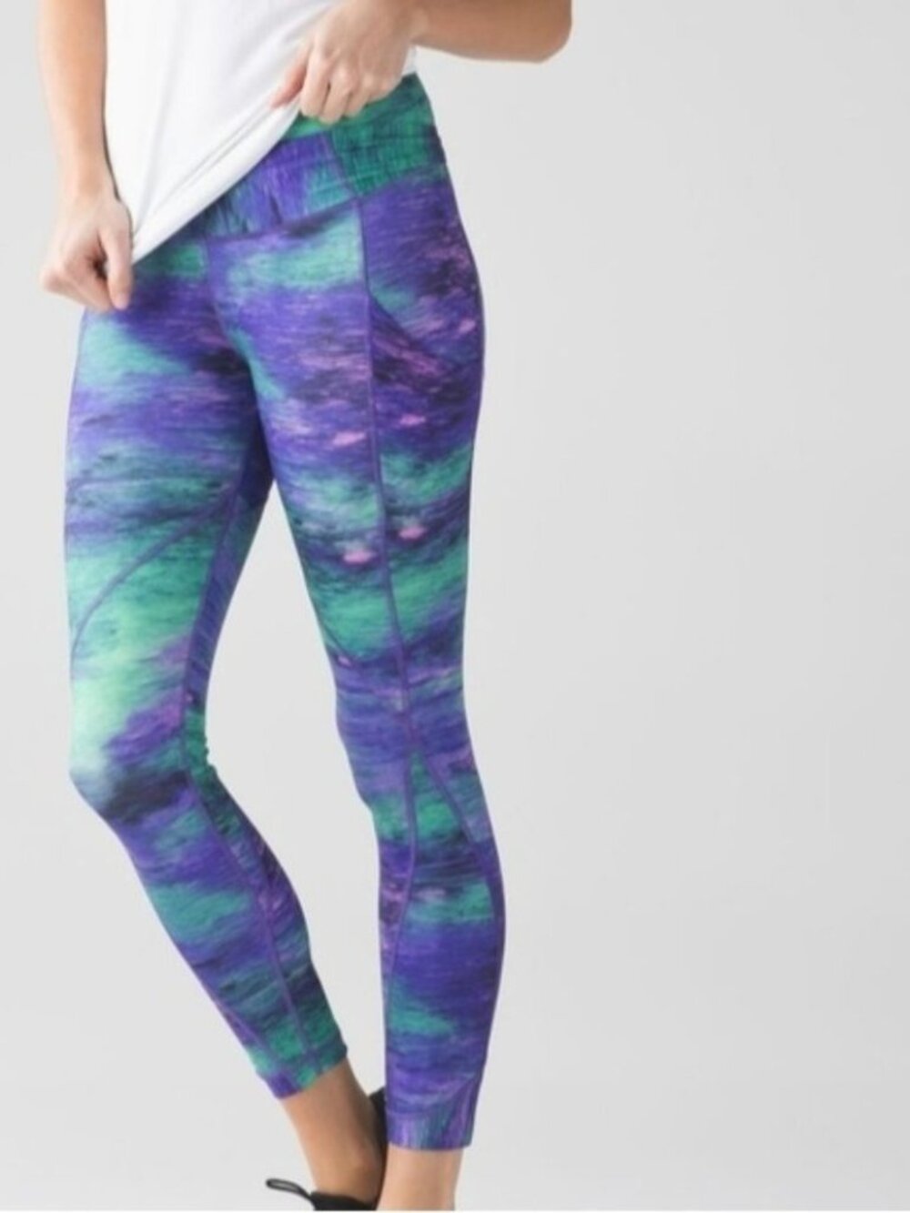 Lululemon Time to Shine tight